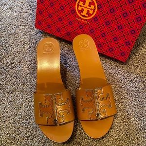 NEW IN BOX Tory Burch Ines Wedge Slide